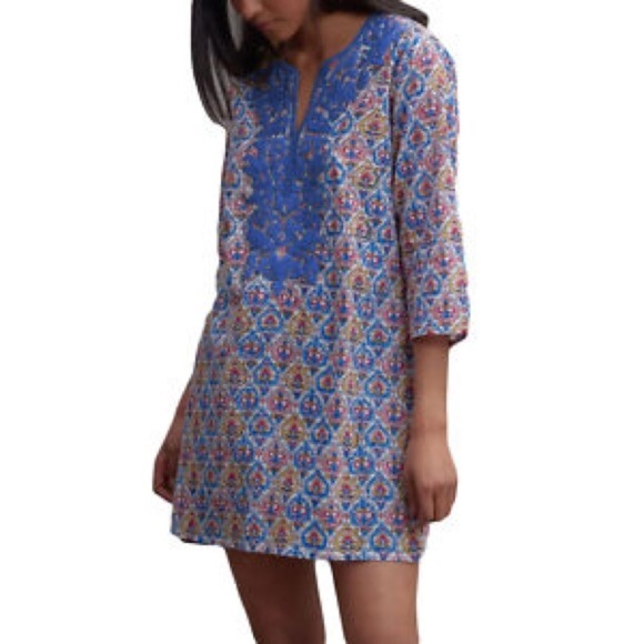 Roller Rabbit Embroidered Cotton Pattern V-neck Tunic Top Size Medium - Picture 12 of 12